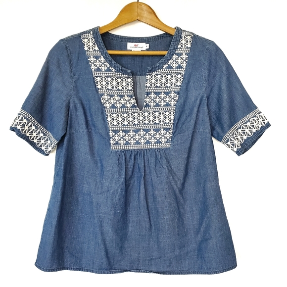 FUNAL PRICE Vineyard Vines Embroidered Summer Chambray Top - Picture 2 of 7